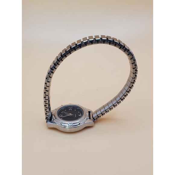 Womens Watch - Picture 9 of 11